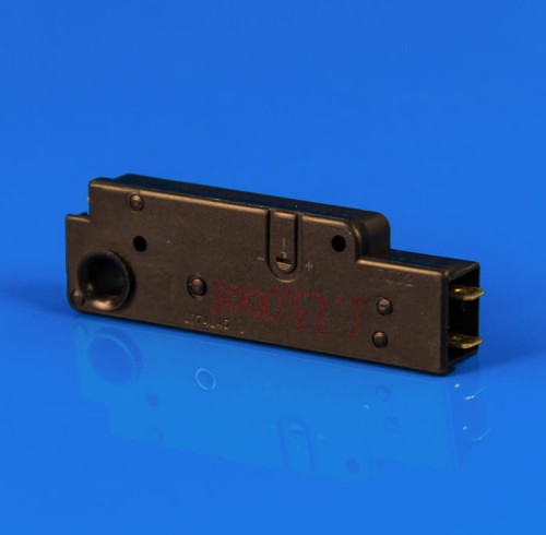 ec69afcfd3eb4cd3bcf5050494c07d08