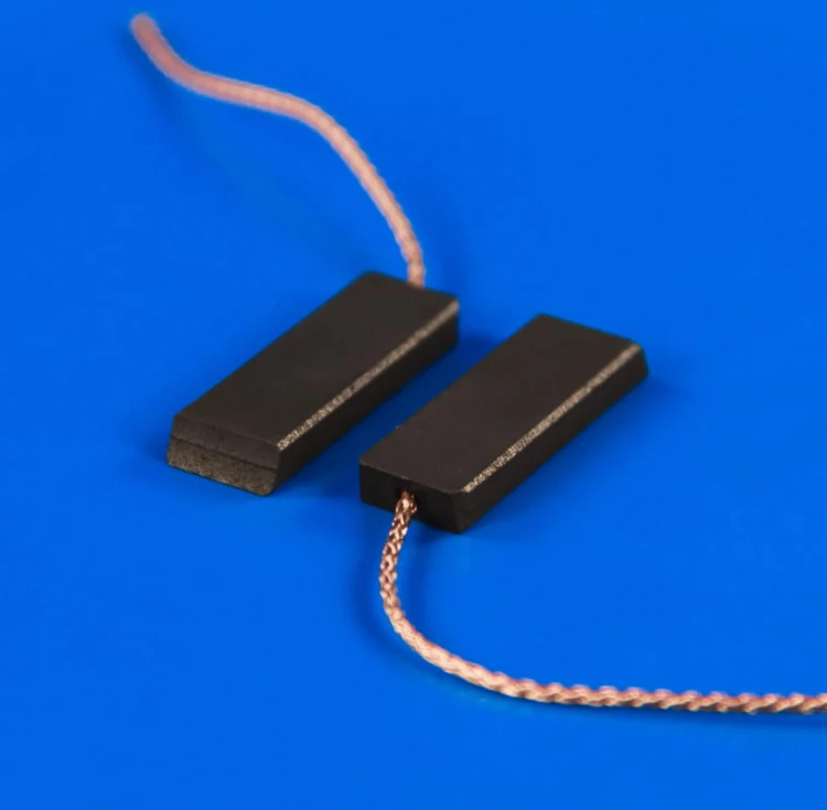 14ad96bb081fea0e359e1e1e30edd8b9