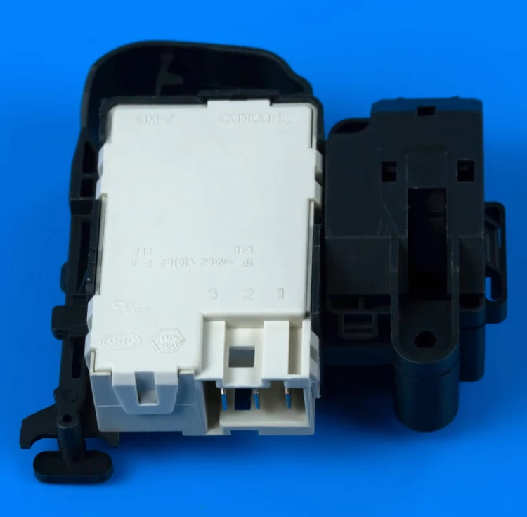 4deb8f3f008b5486e994a698b868f21c