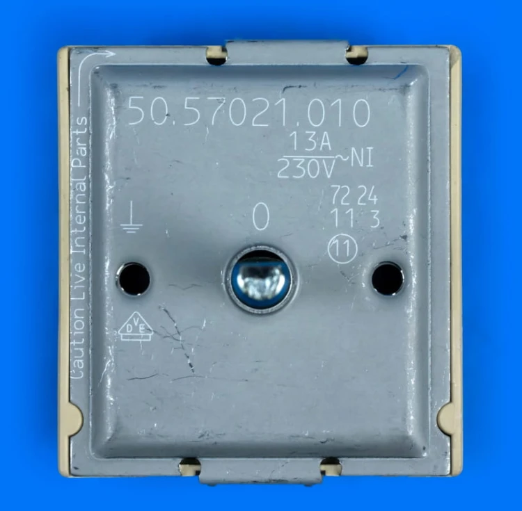 25691fa03050c93bf4e1a934650281e6
