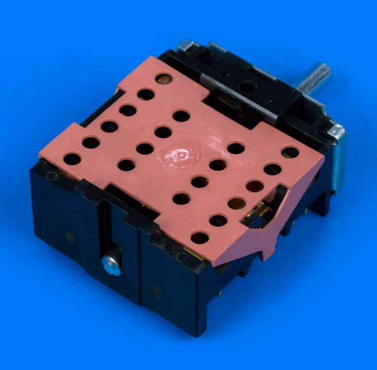 ae08edf5aec82b7df3787e394ee44660