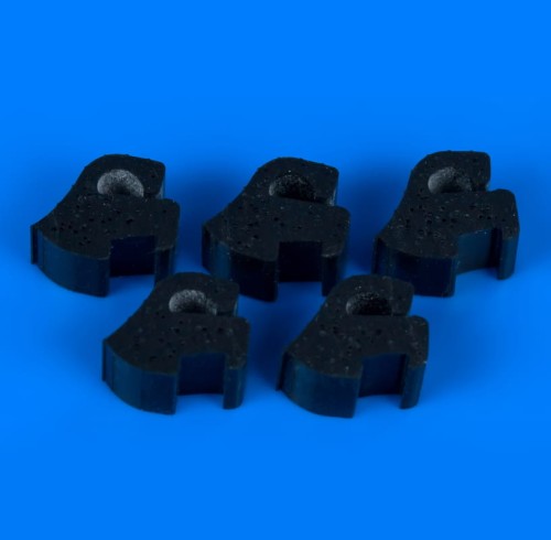 f9e886e3c5a2e6ae6c466741c0be833b