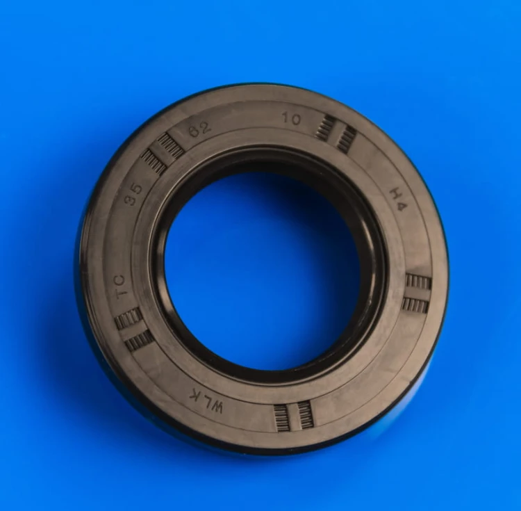 cbcc3eabb68f63e717569e3ed716f66b